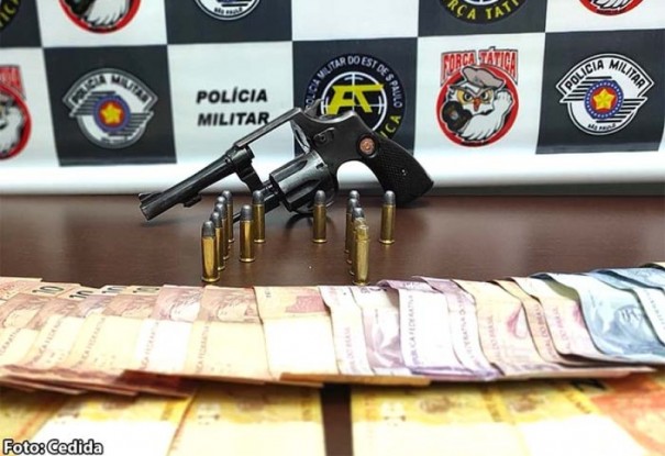 PM prende indiv�duo com rev�lver e muni��es em Hercul�ndia