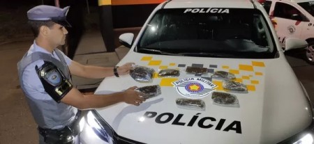 Casal é flagrado com haxixe e acaba preso durante abordagem policial na SP-270, em Presidente Venceslau