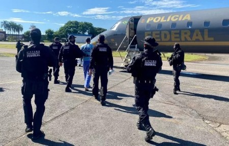 PF faz operação contra suspeitos de planejar fuga de chefes de facção detidos em presídios federais; mulher de Marcola é um dos alvos