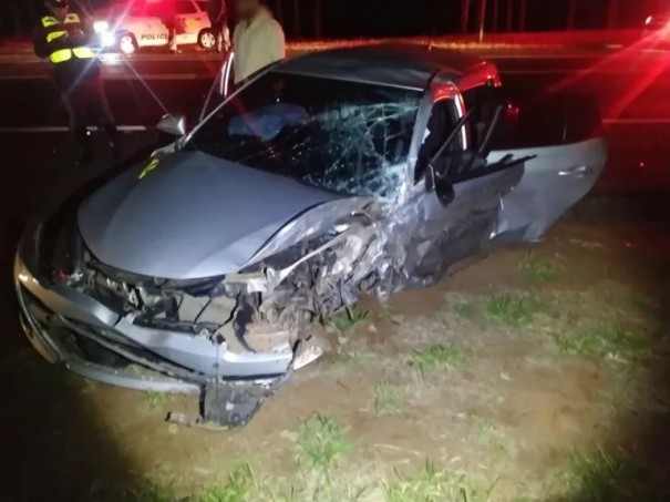 Acidente com carro de Prefeitura deixa quatro feridos