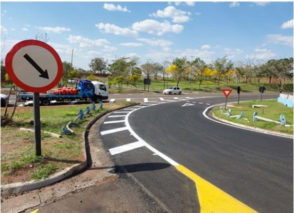 Eixo SP libera tr�fego no acesso a Salmour�o pela SP-294