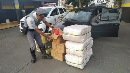 Polícia Rodoviária apreende mercadorias de origem estrangeira e sem documentação fiscal