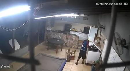 Operação policial conjunta prende trio ligado a furto de bebidas alcoólicas em confraria de amigos em Pirapozinho