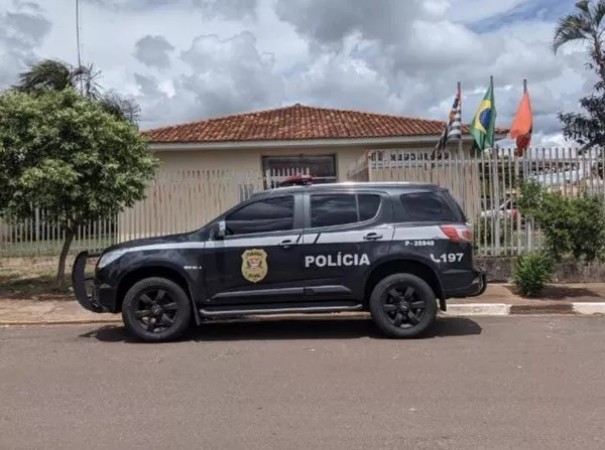 Homem fica em estado grave ap�s levar tiro no peito em Tarabai