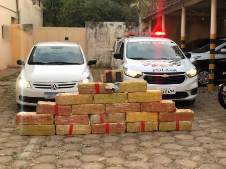 Polícia Militar intercepta em Pirapozinho casal que transportava carga de maconha do Paraná para Presidente Prudente