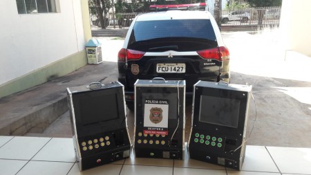 Polícia Civil apreende mais três máquinas caça-níqueis em Panorama