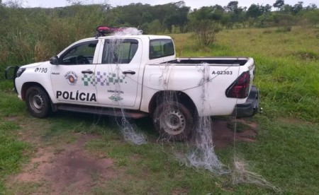 Polícia Ambiental apreende 200 metros de redes de pesca sem identificação no Rio Aguapeí, em Lucélia