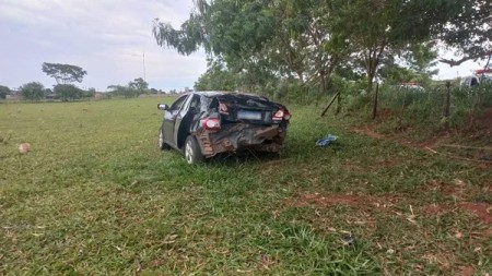 Acidente de trânsito deixa dois homens feridos na Rodovia Engenheiro Byron de Azevedo Nogueira, em Ouro Verde