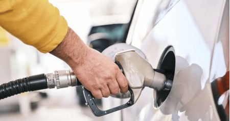 Reoneração de combustíveis deve elevar preço da gasolina em R$ 0,69 por litro, aponta levantamento