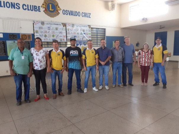 Peixe Bike Shop faz entrega de 1.200 kg de alimentos para as entidades de OC arrecadados no Pedal Solid�rio