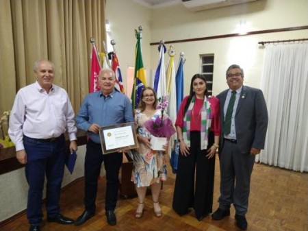 Supermercado Bandeiras e Benetherm recebem títulos 'Paul Harris' do Rotary Clube Califórnia