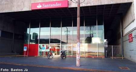 Bancos fecham no carnaval e reabrem em 2 de março, a partir das 12 horas
