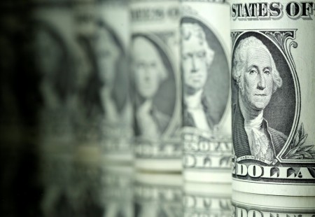 Dólar fecha cotado a R$ 5,12, menor valor em quase 7 meses