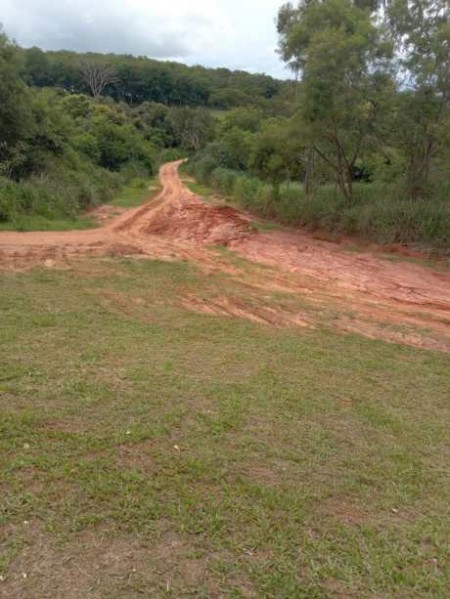 Estradas rurais de Salmourão serão beneficiadas pelo Melhor Caminho