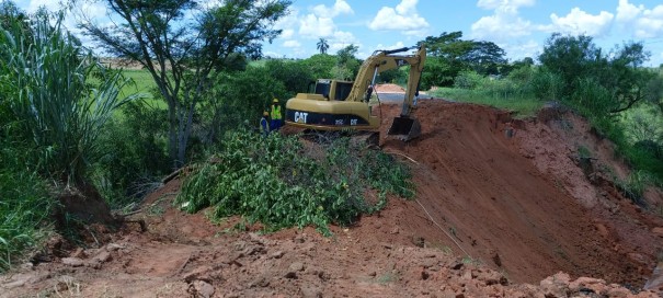 DER autoriza obra emergencial na Rodovia Julio Budiski em Flora Rica