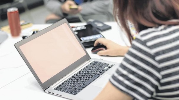 Vagas de est�gios disponibilizam bolsa-aux�lio de at� R$ 1 mil para estudantes do Oeste Paulista