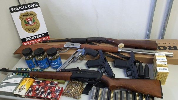 Operao contra o comrcio ilegal de armas apreende rifle, carabina, revlver, pistolas e munies em Presidente Epitcio