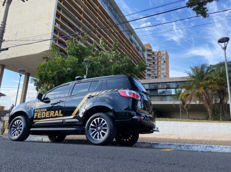 Polícia Federal cumpre mandados em operação que investiga suspeita de fraudes em licitações em Marília