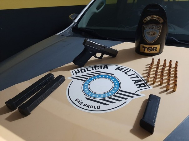 Pistola 9mm, carregadores e munies so apreendidos durante fiscalizao da Polcia Rodoviria