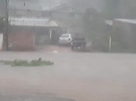 Defesa Civil emite alerta para risco de chuva forte na região de Marília