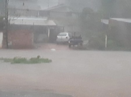 Defesa Civil emite alerta para risco de chuva forte na região de Marília