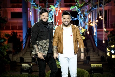 'Facas', de Diego e Victor Hugo, é a música mais tocada nas rádios em 2021; dupla emplaca dois hits no Top 10