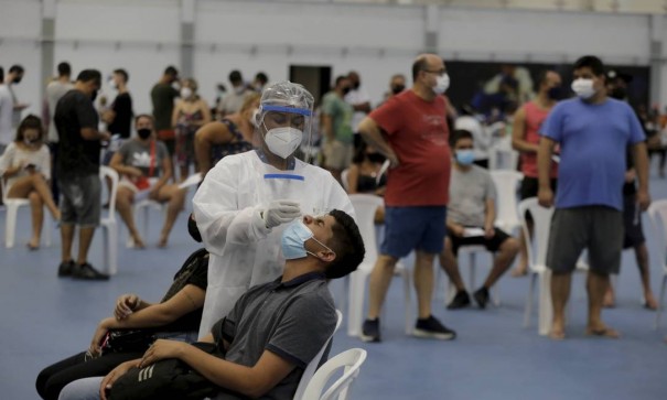 Prefeitos de mais de 2 mil cidades pedem ajuda ao governo diante do avano dos casos de Covid-19