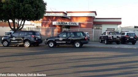 Polícia civil de Bastos cumpre três mandados de prisão nesta quarta-feira (27)