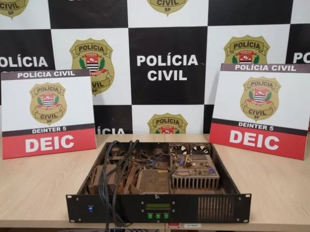Pol�cia Civil de Rio Preto fecha r�dio clandestina