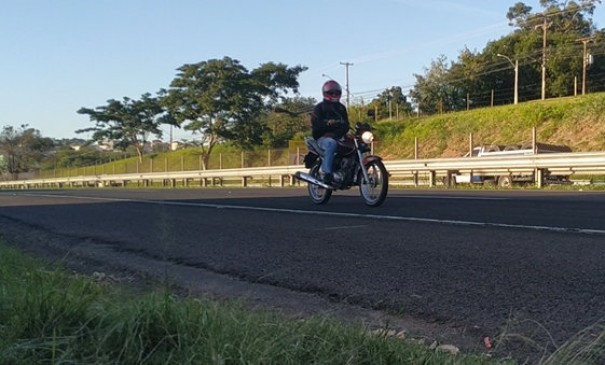 Raposo Tavares, em Prudente, � rota para mais de 2 mil motociclistas todos os dias