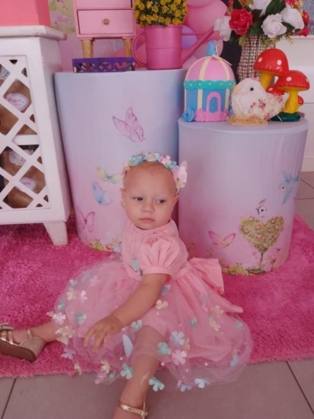 FLÓRIDA: Campanha arrecada fundos para ajudar criança diagnosticada com câncer no olho