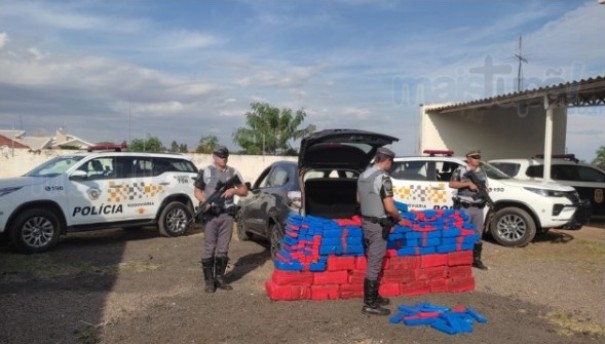 Polcia Militar Rodoviria prende traficantes e apreende grande quantidade de maconha em Bastos