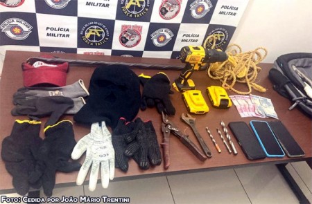 Polícia prende quadrilha de ladrões que tentaram furtar cofre de empresa em Bastos