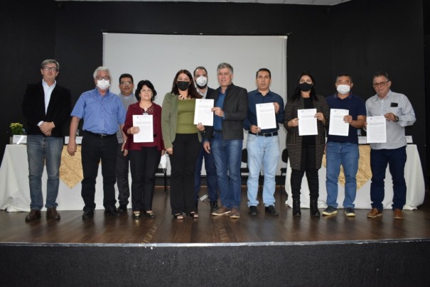 Osvaldo Cruz e municpios da regio assinam convnio para implantao do servio de residncia inclusiva