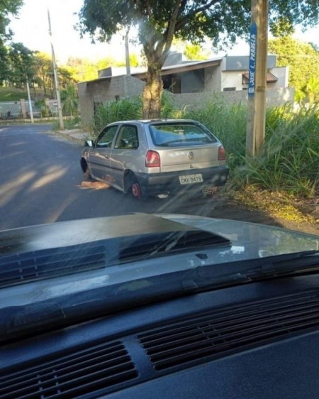Carro de morador de Flórida Paulista é furtado e 'depenado' em Osvaldo Cruz