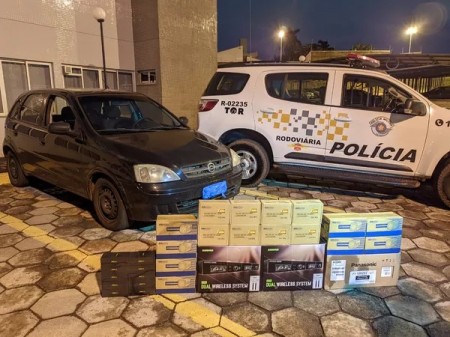 Fiscalização apreende carga de mercadorias eletrônicas estrangeiras sem notas fiscais em Estrela do Norte