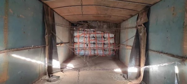 Pol�cia Federal apreende carreta com carga avaliada em R$ 80 mil de mercadorias do Paraguai sem nota fiscal