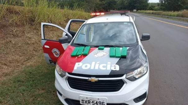 Passageira de transporte por aplicativo  presa em flagrante com 5kg de maconha em Pacaembu