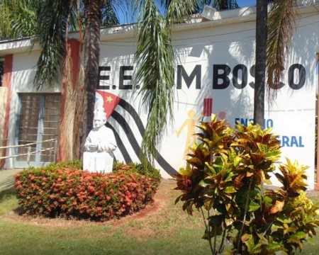 Escola Dom Bosco de Osvaldo Cruz realiza Bazar da Pechincha 