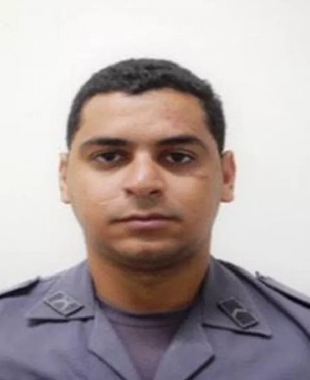 Soldado da Polcia Militar morre em capotamento de veculo na Rodovia Arlindo Btio, em Euclides da Cunha Paulista