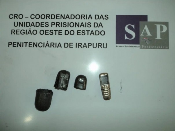 Mulher  flagrada tentando entrar em penitenciria com celular nas parte ntimas