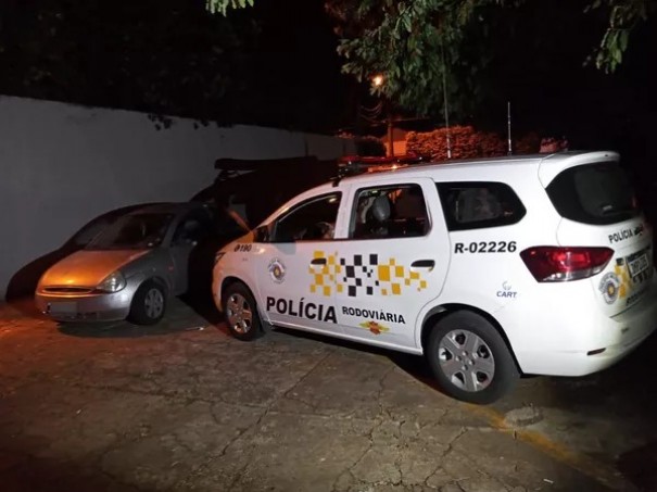 Mulher  presa por embriaguez ao volante durante fiscalizao na Rodovia Raposo Tavares