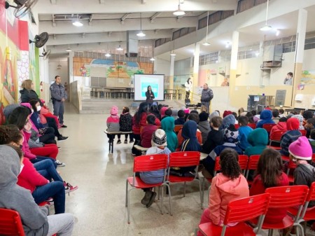 SALMOURÃO: EMEFI Stela Boer Maioli recebe palestra da Polícia Militar