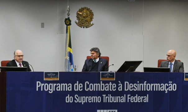 STF anuncia parceria com TSE em programa de combate  desinformao