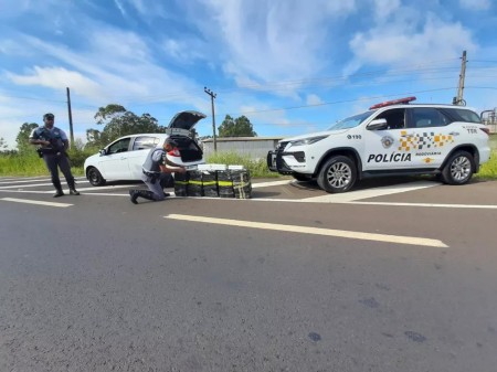 Contratado por R$ 2 mil para fazer o transporte interestadual de droga, motorista é preso em flagrante com 130kg de maconha