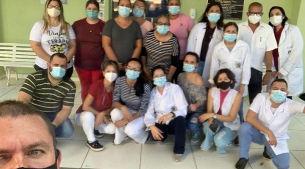 Equipe do Centro de Sade de OC recebe treinamento de Brigadista