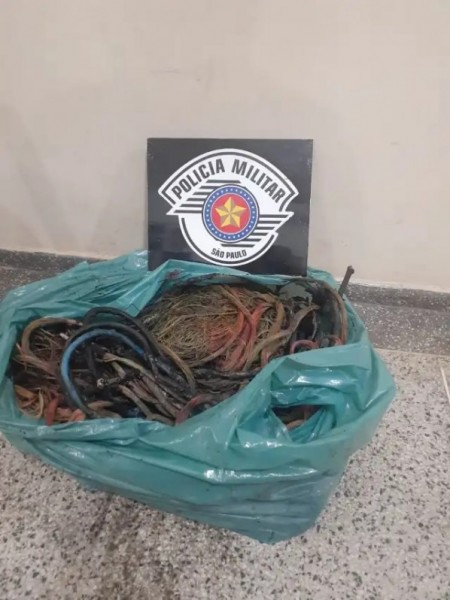 Homem furta toda fiação elétrica de residência e causa incêndio