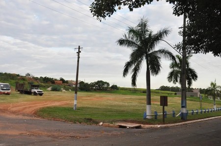 SALMOURÃO: Câmara aprova Projeto de Lei da prefeita para doação de terrenos à empresários