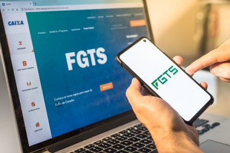 Autorização para saques extraordinários do FGTS bate recorde