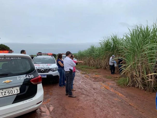 Polcia Civil investiga morte de homem encontrado em canavial, em Panorama